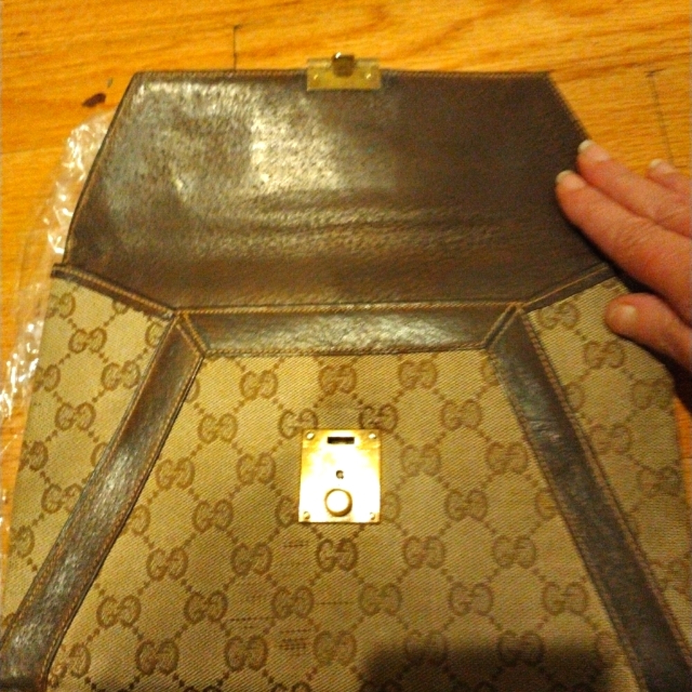 Gucci Clutch